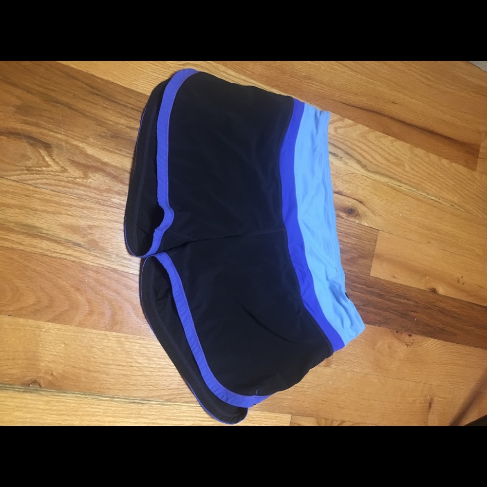 Black with blue stripes, 4” groovy shorts, size 6